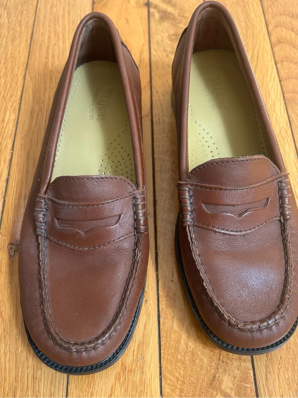 Bass Co Weejuns Bass Kathleen Brown Leather Woman’s Sz 5.5M Penny Loafer VTG